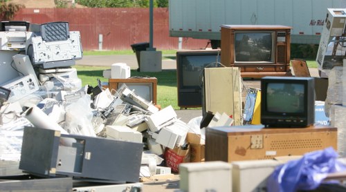 Eco-friendly disposal methods in home clearance